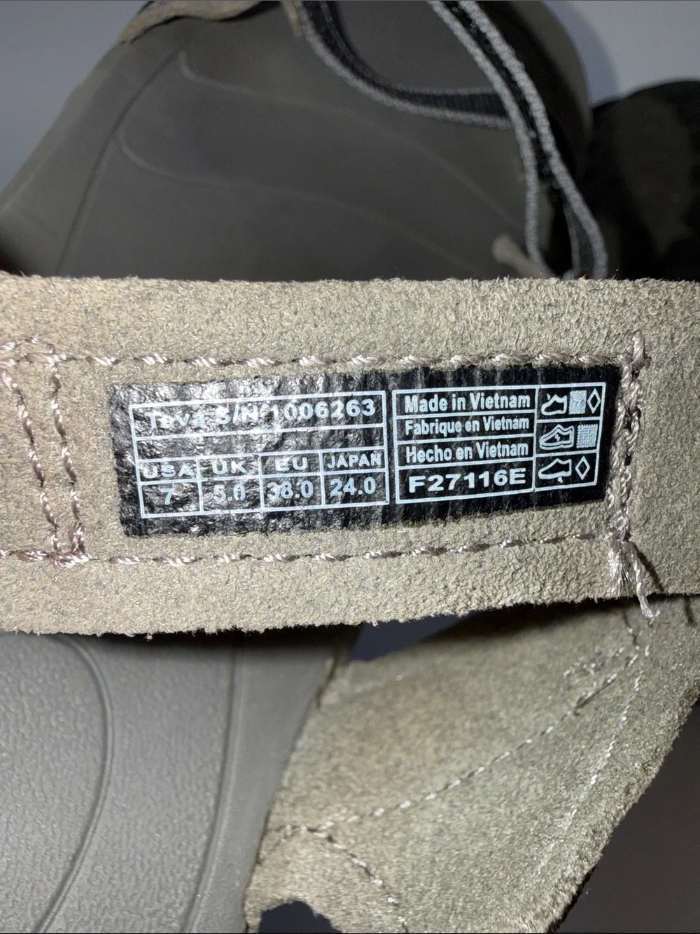 Teva women’s Black and Gray Adjustable Strap Sandals